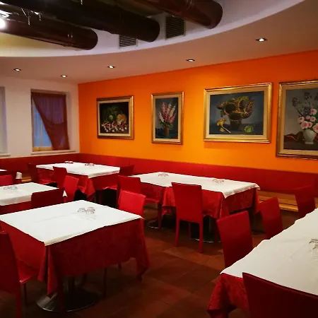 Hotel Capri-2